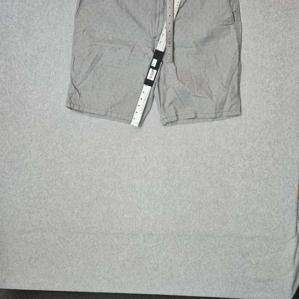 Banana Republic Men Shorts 38 Gray Polka Dot Chino Aiden Short‎ Button 9.5